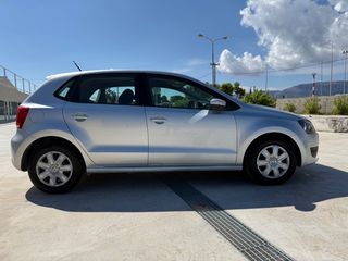 Volkswagen Polo 2011-thumb-5