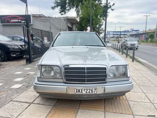 Mercedes-Benz CE 200 1993-thumb-4