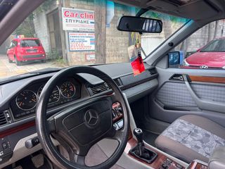 Mercedes-Benz CE 200 1993-thumb-11
