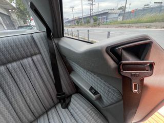 Mercedes-Benz CE 200 1993-thumb-14