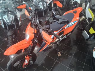 KTM 690 SMC 2023-thumb-5