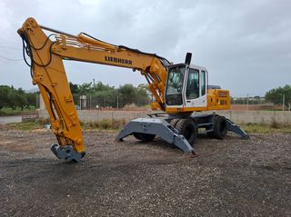 Εκσκαφέας Με Λάστιχα Liebherr 2000 924