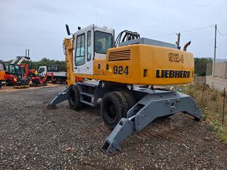 Εκσκαφέας Με Λάστιχα Liebherr 2000 924-thumb-3