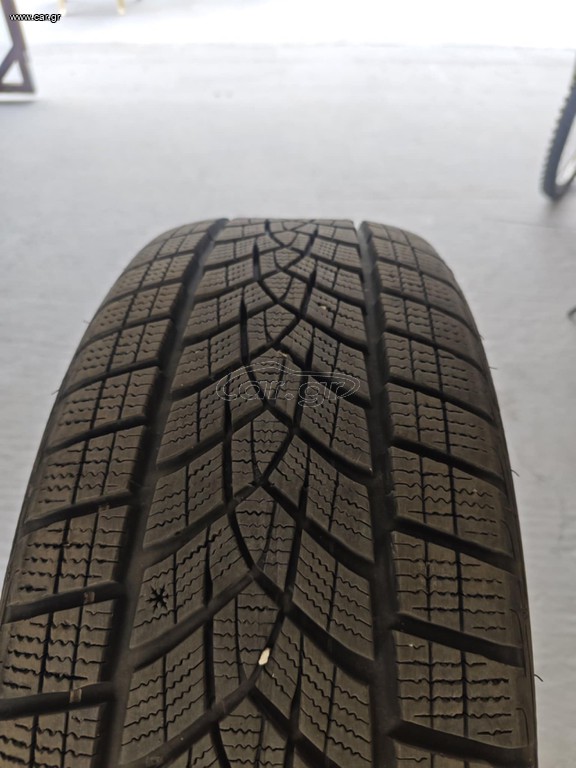 Good Year Performance + 215/50 R19