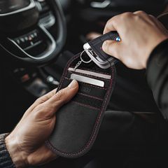 Tech-Protect KLR100 RFID Case - Black and Red-thumb-3