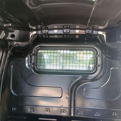 Ford Transit Courier 2016-thumb-10
