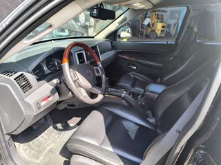Jeep Grand Cherokee 2010-thumb-11