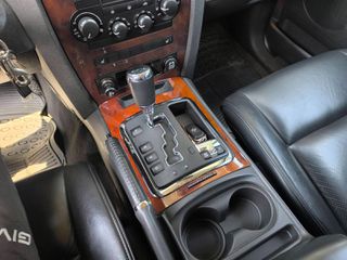 Jeep Grand Cherokee 2010-thumb-15