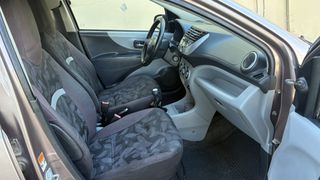 Suzuki Alto 2011-thumb-8
