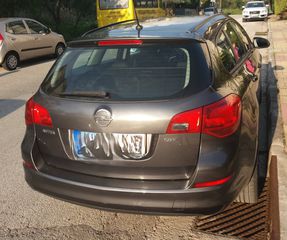 Opel Astra 2011