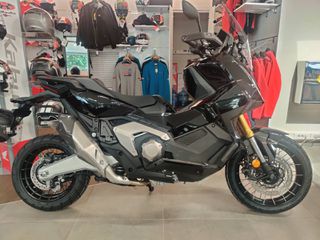 Honda X-ADV 2025