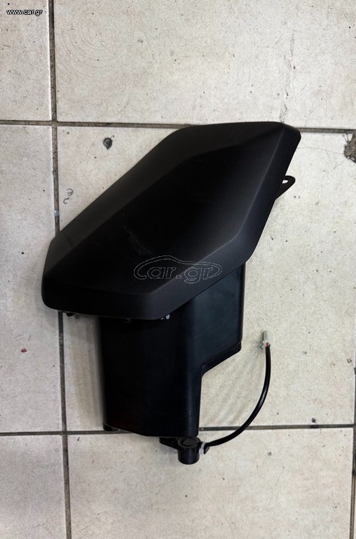 ΔΕΞΙΟ ΝΤΟΥΛΑΠΑΚΙ X MAX 300