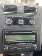 Volkswagen Touran 2011-thumb-2