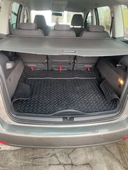 Volkswagen Touran 2011-thumb-22