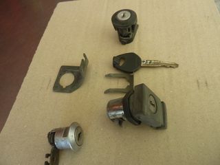 AN 250 AN 400 BURGMAN 1999-2002 ΚΛΕΙΔΑΡΙΕΣ ΣΕΤ, ΕΚΤΟΣ ΑΠΟ ΚΕΝΤΡΙΚΟ ΔΙΑΚΟΠΤΗ