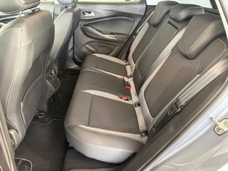 Opel Grandland X 2021 1.2cc 130hp MT6 Tech & Design-thumb-9