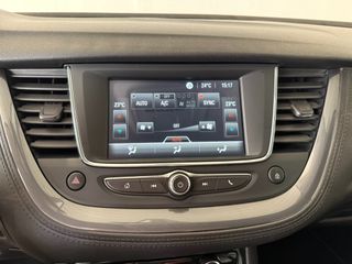 Opel Grandland X 2021 1.2cc 130hp MT6 Tech & Design-thumb-13