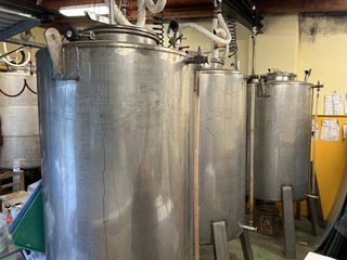 Εξοπλισμός μικρού οινοποιείου - εμφιαλωτηρίου