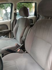 Chrysler PT Cruiser 2004-thumb-7