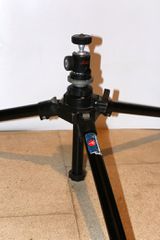 MANFROTTO 055C τρἰποδο-thumb-2