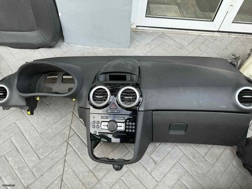 ταμπλό opel corsa d
