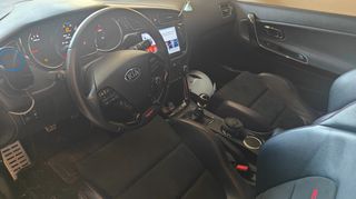 Kia Ceed / cee'd 2014 GT-thumb-13