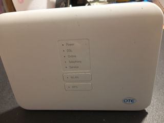 ROUTER COSMOTE ΑΣΥΡΜΑΤΟ-thumb-1