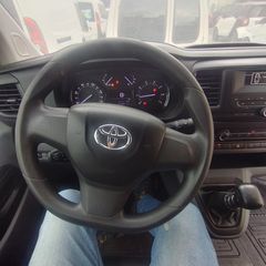 Toyota Proace 2016-thumb-4