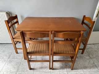 ΤΡΑΠΕΖΙ ΚΑΙ ΚΑΡΕΚΛΕΣ ΓΙΑ ΤΗΝ ΚΟΥΖΙΝΑ