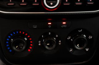 Fiat Punto 2014 STREET-A/C-EURO6-thumb-15