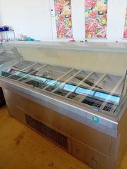 Βιτρίνα σαλατων