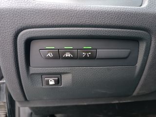 Bmw 330 2018 330e-thumb-18