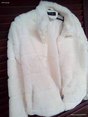 Jacket γούνα καινούργιο μέγεθος xs λευκό Αν θέλετε να δείτε όλες τις αγγελίες μου πατήστε κάτω από το όνομα μου ευχαριστώ για τόν χρόνο σας