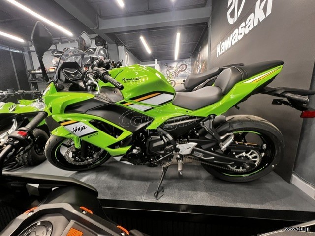 Kawasaki Ninja 650 2025