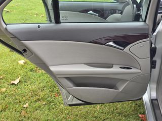 Mercedes-Benz E 200 2005-thumb-16
