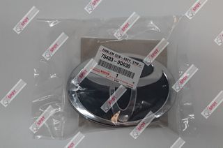 ΣΗΜΑ ΕΜΠΡΟΣ TOYOTA YARIS CROSS 2022 KAI META 75403-0D030