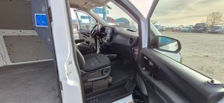 Mercedes-Benz Vito 2019-thumb-10