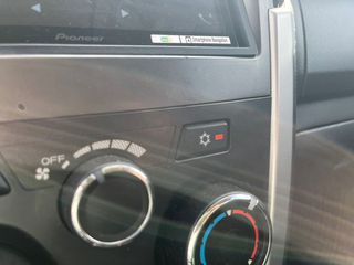 Isuzu D-Max 2014-thumb-14