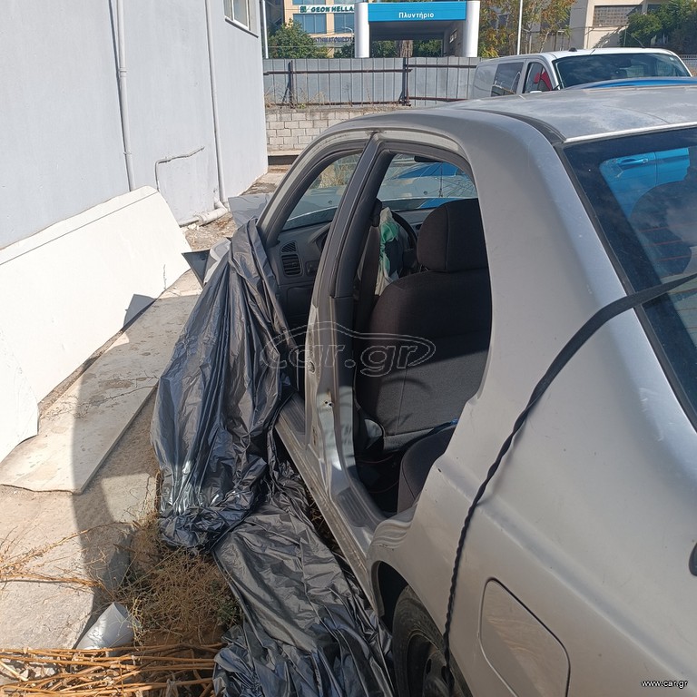 Hyundai accent 99-