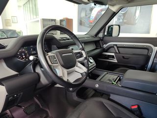 Land Rover Defender 2020 110 FIRST EDITION-thumb-10