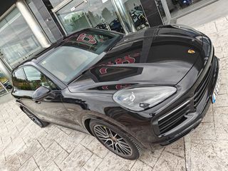 Porsche Cayenne 2021 E-HYBRID-thumb-4