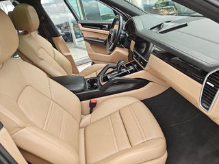 Porsche Cayenne 2021 E-HYBRID-thumb-13