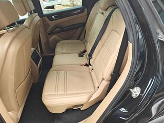 Porsche Cayenne 2021 E-HYBRID-thumb-14