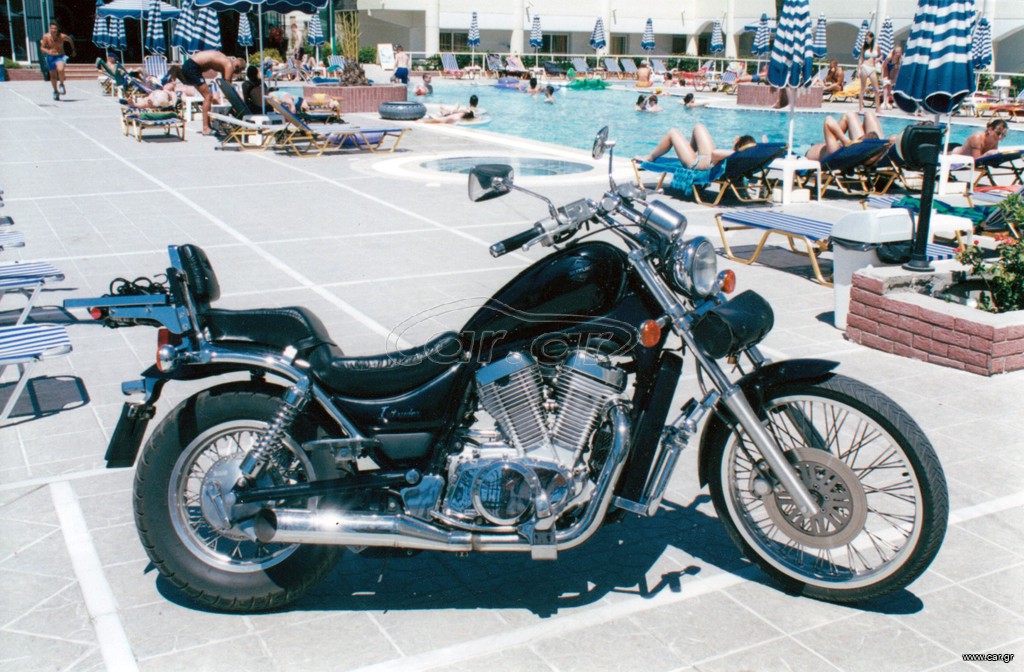 Suzuki Intruder C 1999 INTRUDER 400