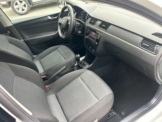 Skoda Rapid 2018 1.0 SPACEBACK-thumb-8