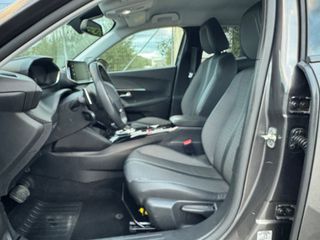 Peugeot 2008 2021 1.5 BLUEHDI 130 ALLURE EAT8-thumb-27