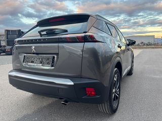 Peugeot 2008 2021 1.5 BLUEHDI 130 ALLURE EAT8-thumb-18