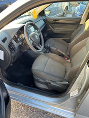 Skoda Fabia 2016-thumb-14