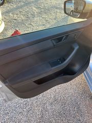 Skoda Fabia 2016-thumb-18