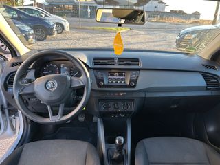 Skoda Fabia 2016-thumb-20